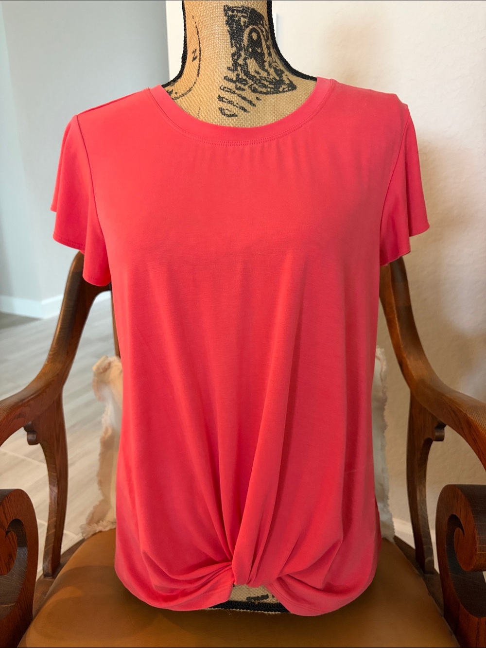 Time and Tru Coral Knot Front Short Sleeve Tee